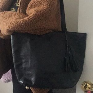 NWOT vici Beautiful stylish magnetic tote bag